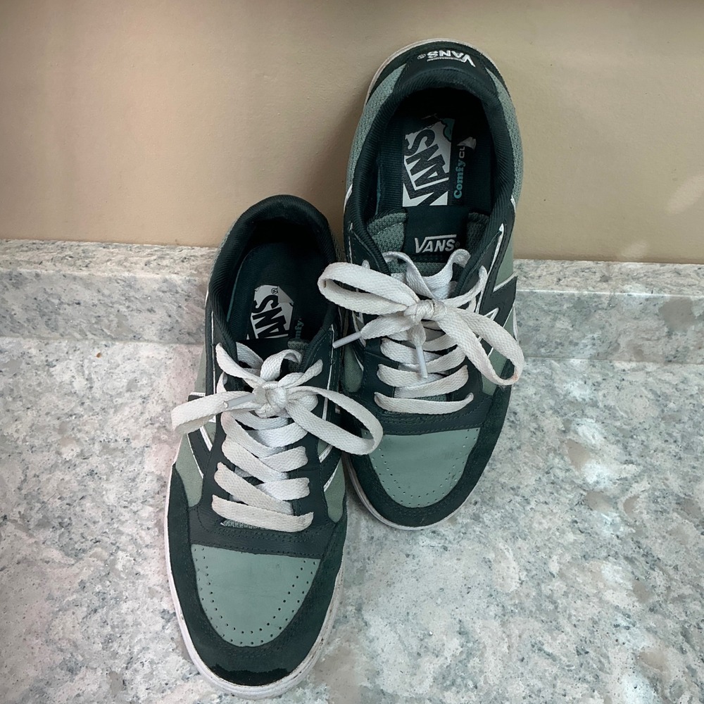 Vans Lowland ComfyCush New Varsity Green Gables 6.5M 8W Green Suede Sneakers